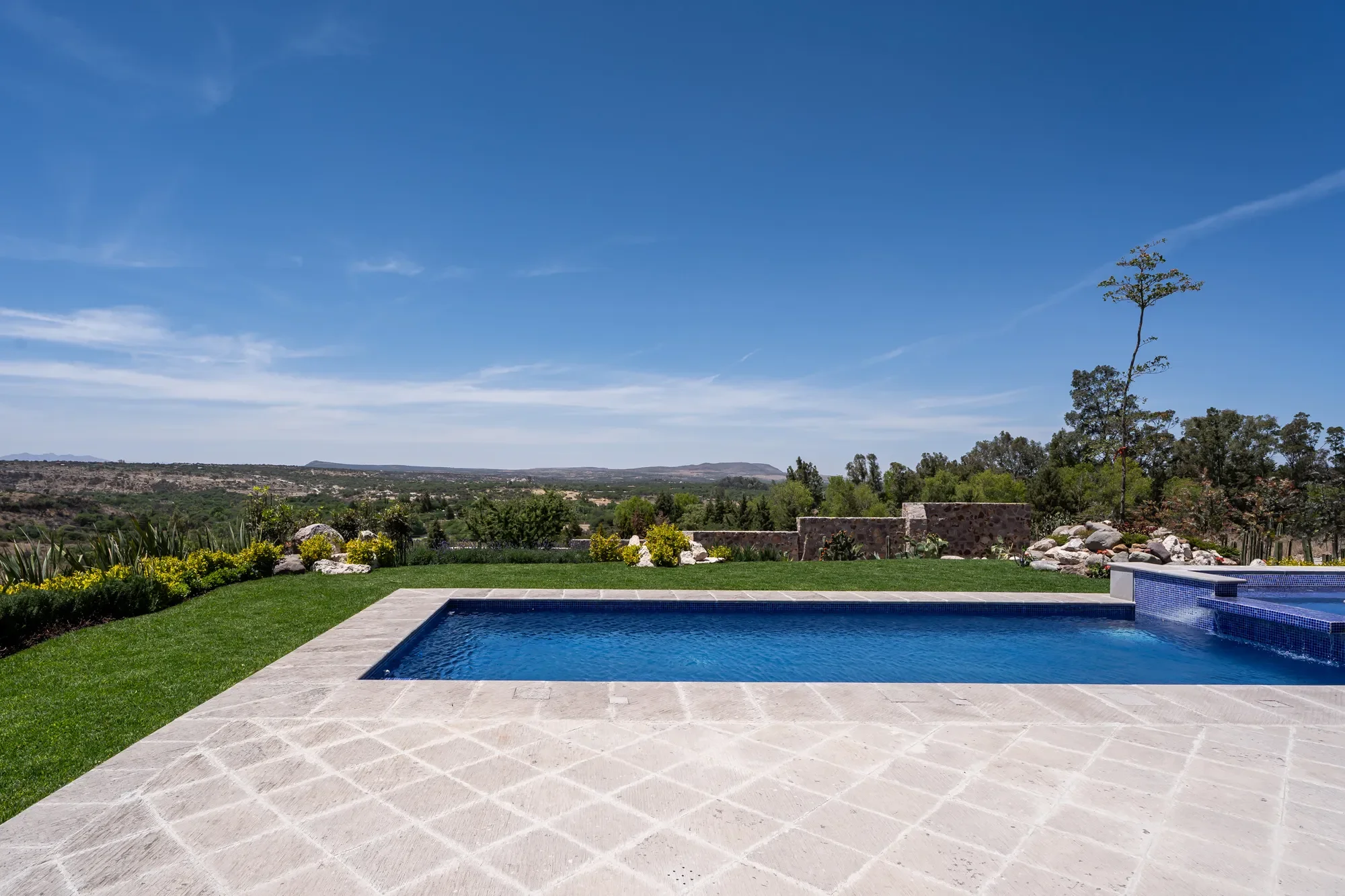 Exterior photo 10