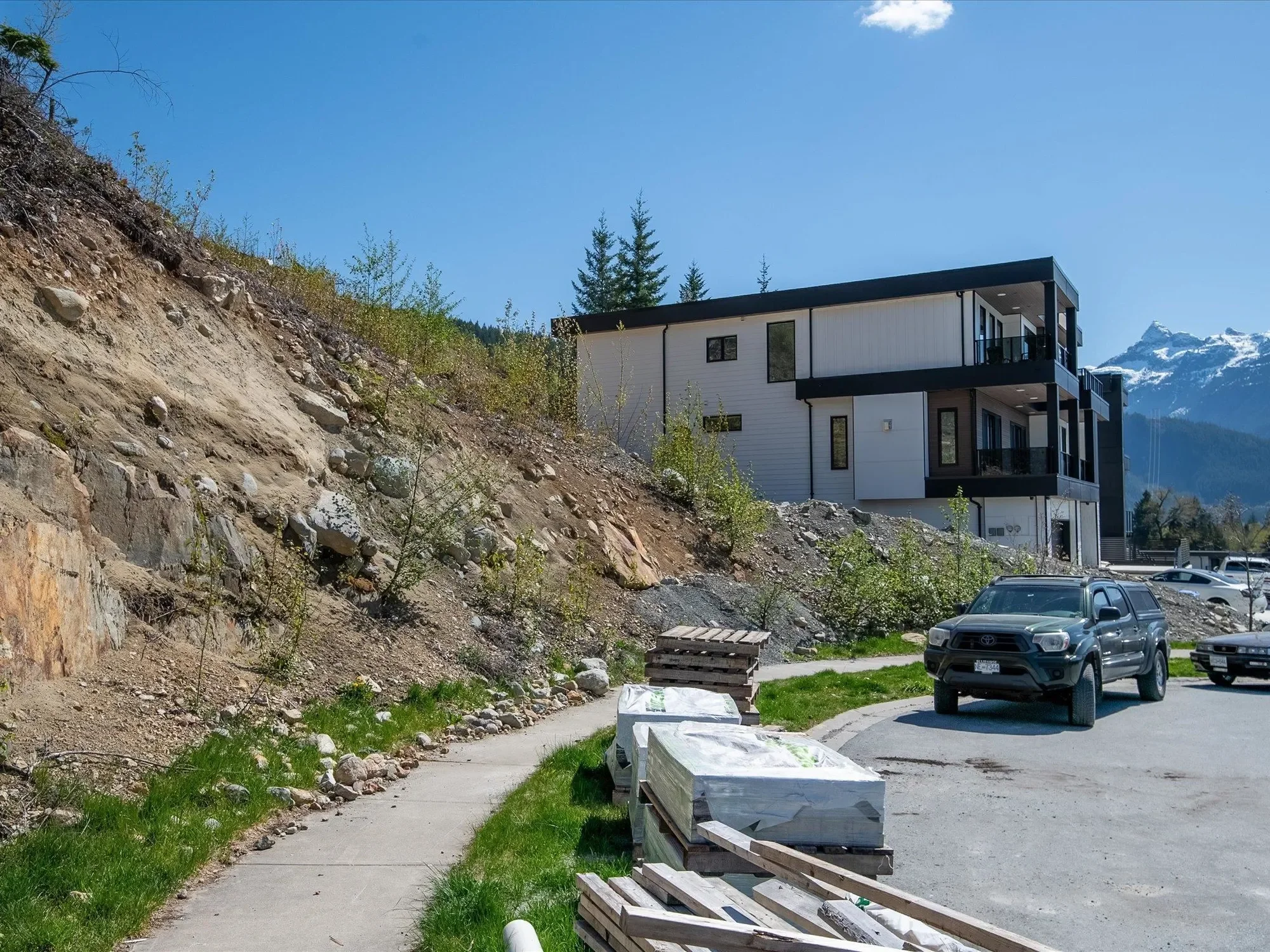 3385 Mamquam Road 34, Squamish, British Columbia, Canada. - Photo 15