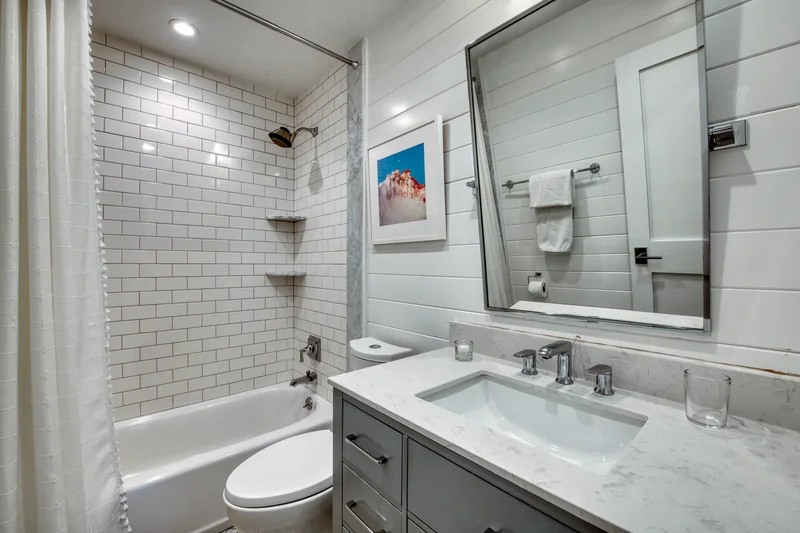 73 N Midway Road, Shelter Island, Ny, 11964