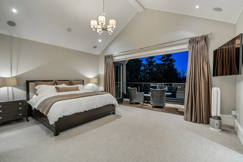 2312 Kings Avenue, West Vancouver, BC V7V 2C4, West Vancouver, British Columbia, Canada. - Photo 6