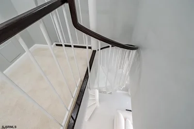Thumbnail 40