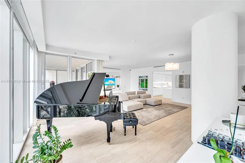 9001 Collins Ave S-201, Bal Harbour, Florida, United States. - Photo 28