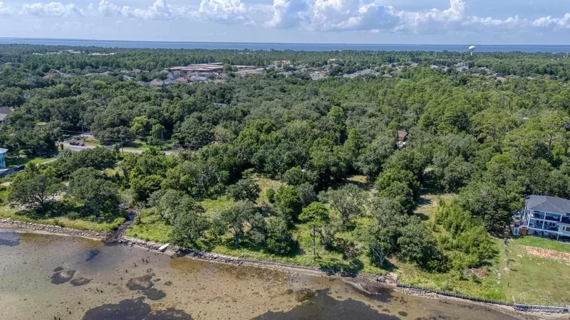 5161 Soundside Dr, Gulf Breeze, FL 32563, Gulf Breeze, Florida, United States. - Photo 13