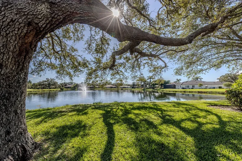 161 Grand Oak Circle, Venice, FL 34292, Venice, Florida, United States. - Photo 3