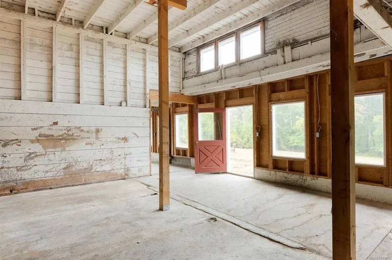 1175 Wain Rd, North Saanich, BC, V8L5V1, CANADA, North Saanich, British Columbia, Canada. - Photo 57