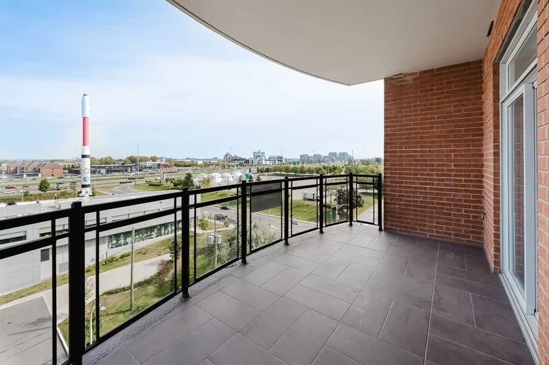 2100 Av. Terry-Fox 606, Laval, Quebec, Canada. - Photo 3
