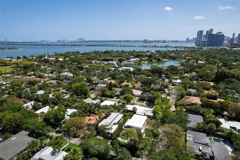 510 NE 52nd St, Miami, Florida, United States. - Photo 45