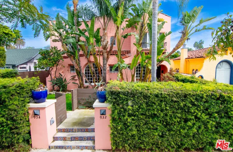 Residential Income in West Hollywood