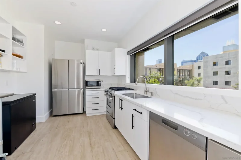 550 Front St 2303, San Diego, California, United States. - Photo 15
