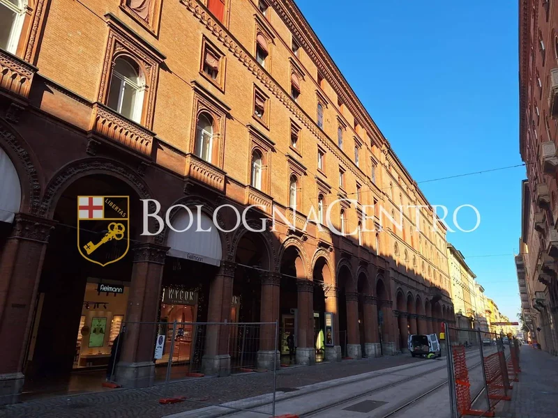via dell'indipendenza, Bologna, Emilia-Romagna, Italy. - Photo 10