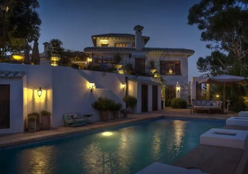 F2284931 - Imposing cortijo style country residence overlooking the most spectacular scenery