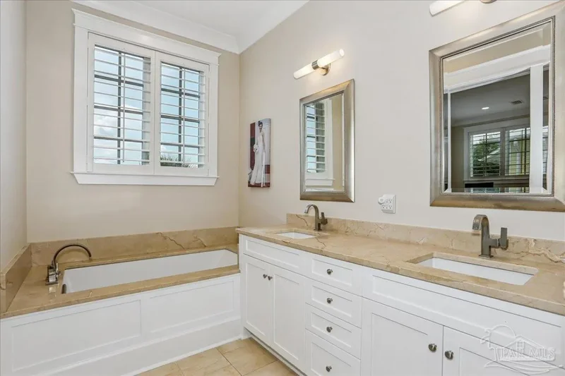 577 Aragon St, Pensacola, FL, 32502, USA, Pensacola, Florida, United States. - Photo 10