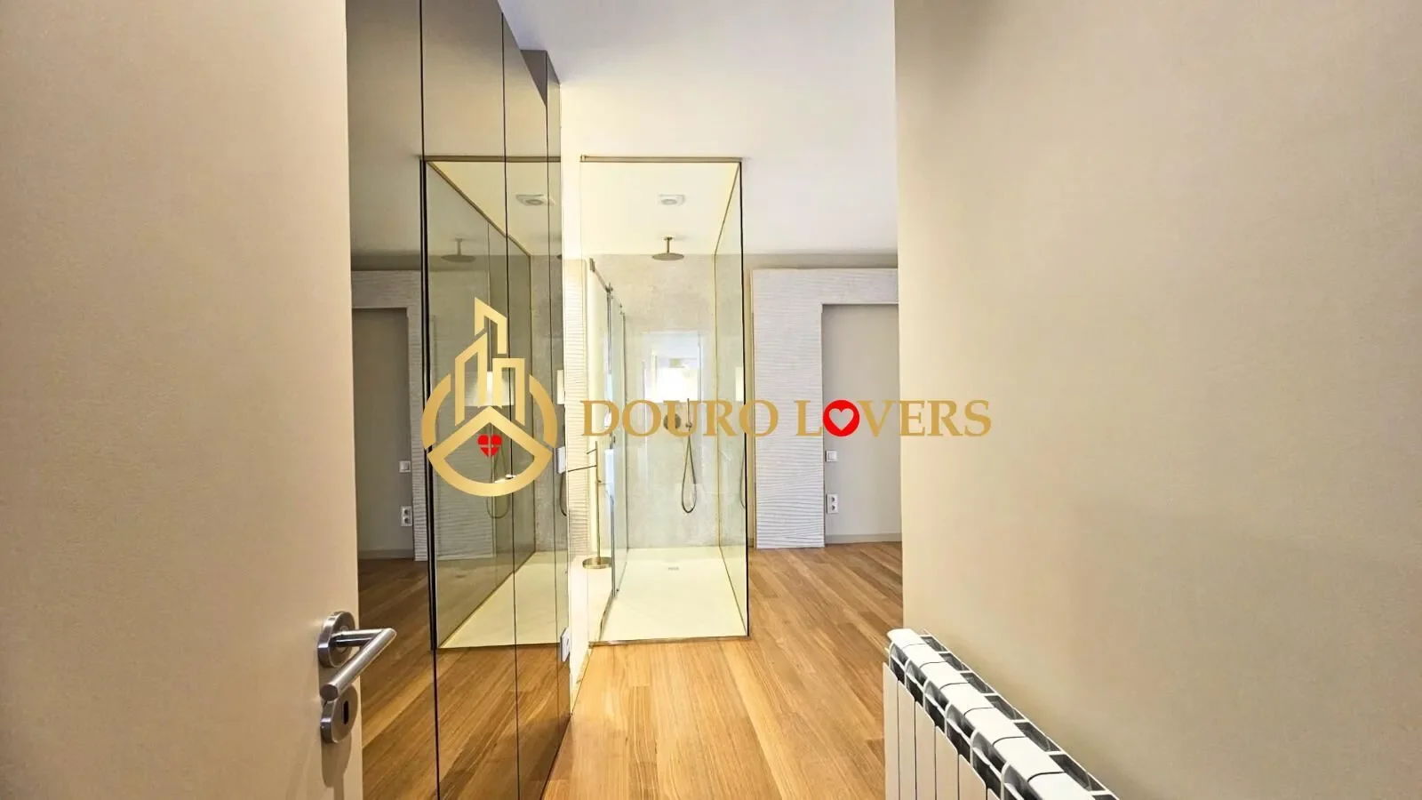 Gallery photo 12