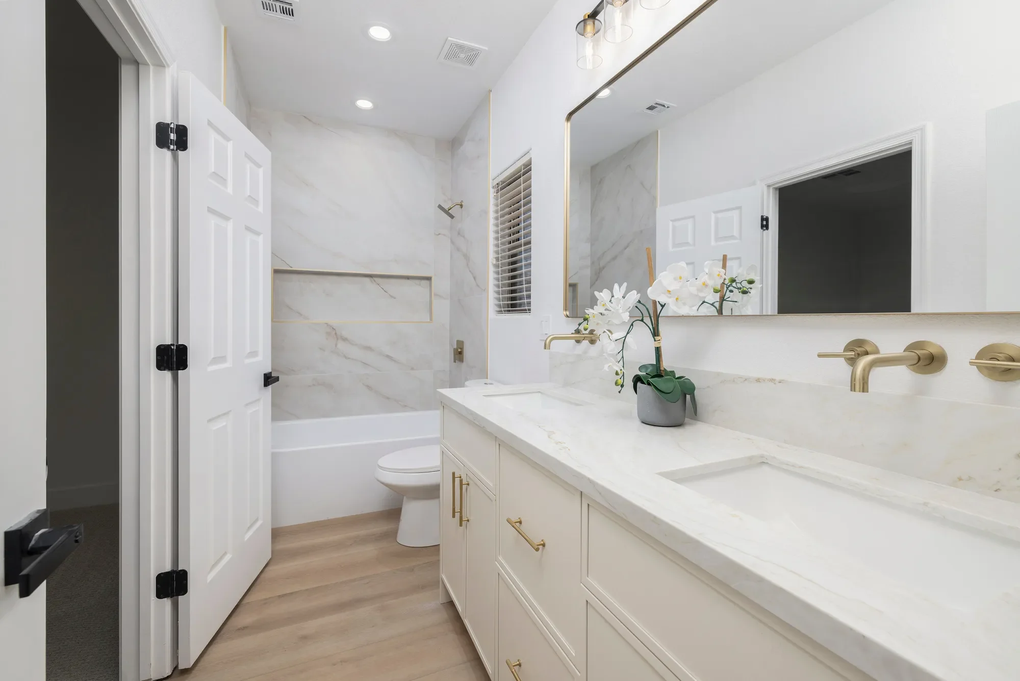 12 Oro Valley Drive, Henderson, NV 89052, Henderson, Nevada, United States. - Photo 26