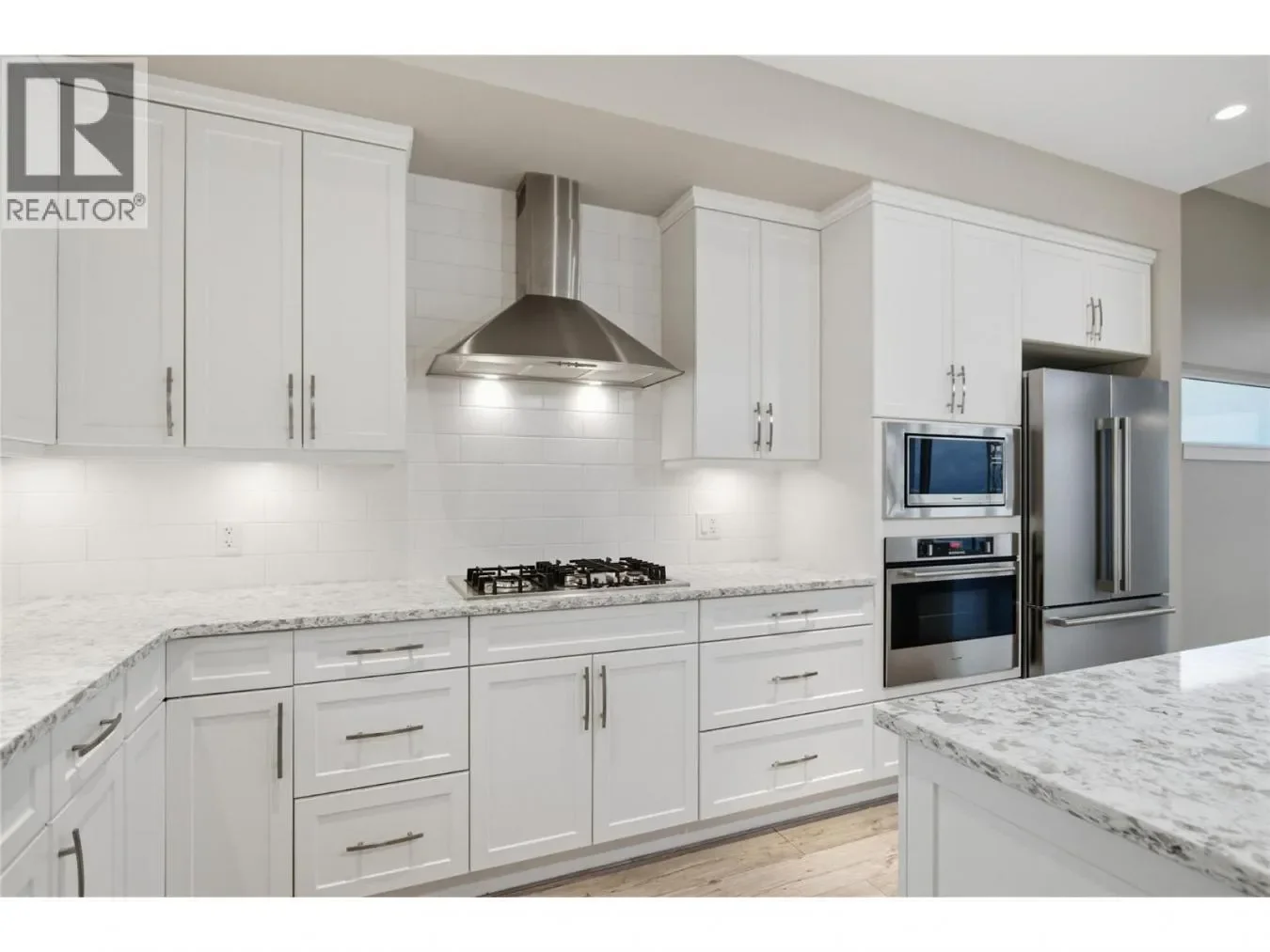 127 Ridge Park, Penticton, British Columbia, Canada. - Photo 11