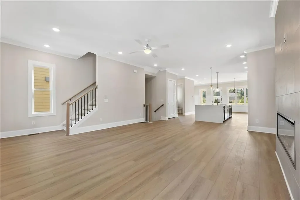 Gallery photo 12