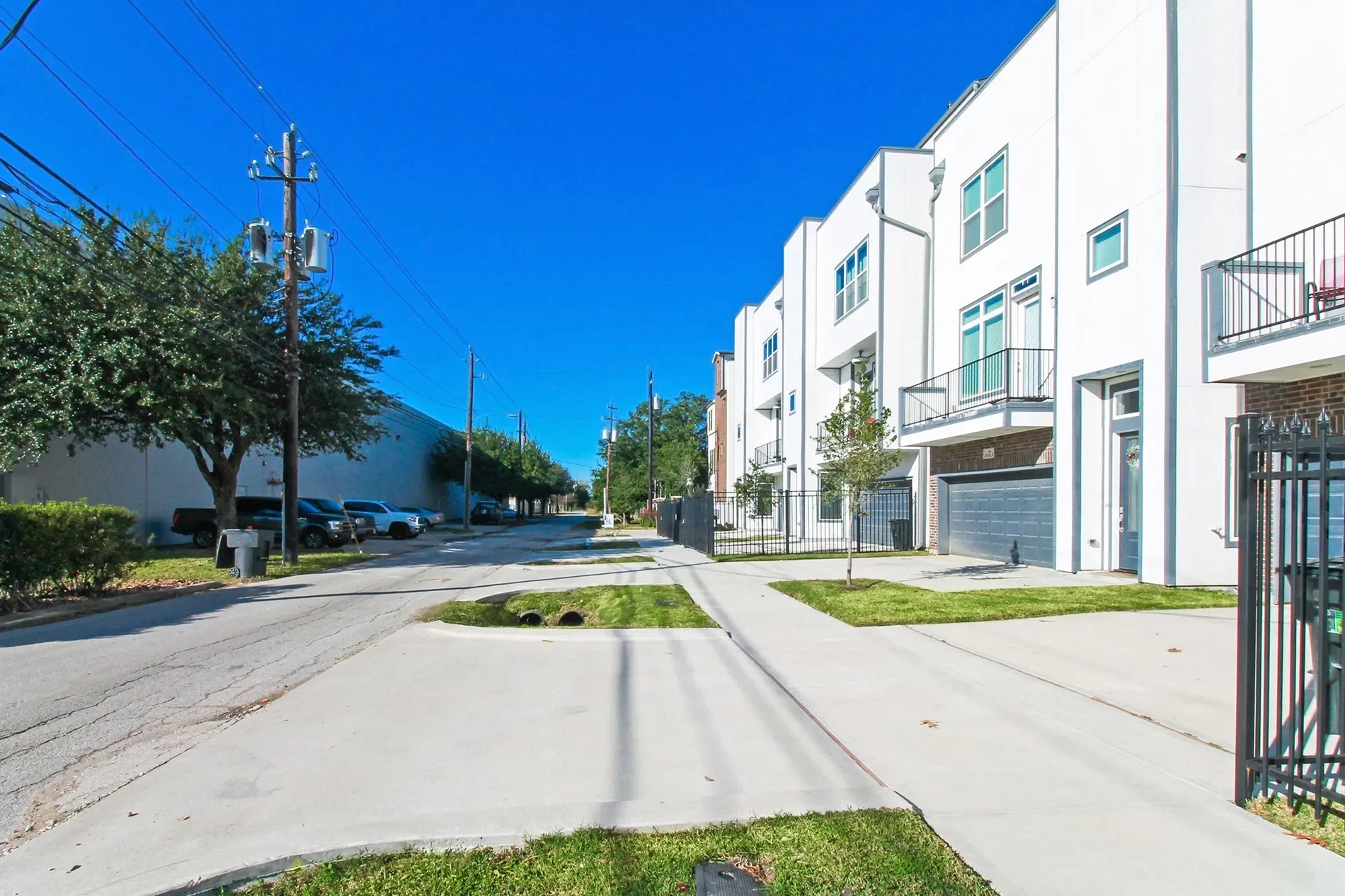 6100 Clarkson Lane, Houston, TX 77055, Houston, Texas, United States. - Photo 2