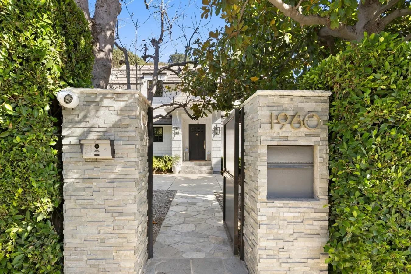 1960 Coldwater Canyon Dr, Beverly Hills, California, United States. - Photo 15