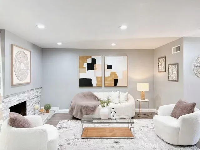 Gallery photo 10