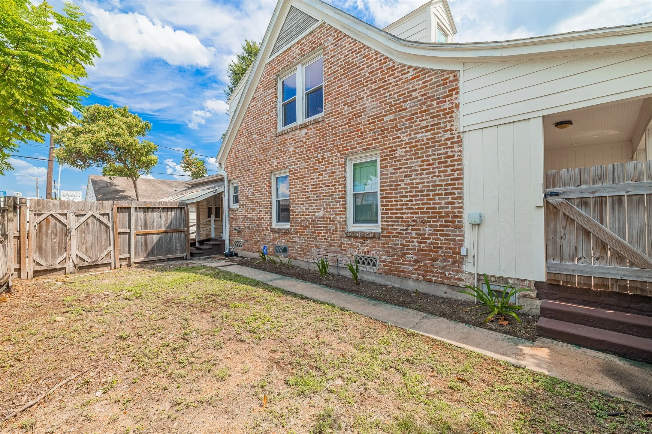 2438 Albans Road, Houston, TX 77005, Houston, Texas, United States. - Photo 5
