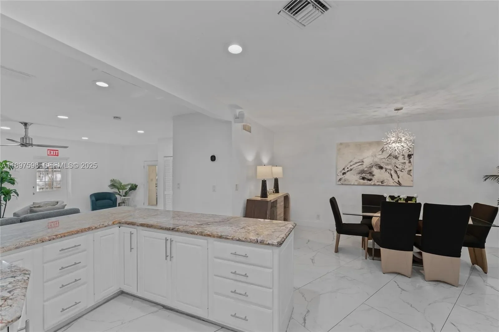 1809 Coral Gardens Dr, Fort Lauderdale, Florida, United States. - Photo 13