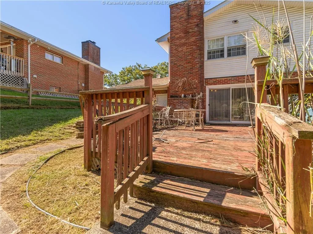 822 Whispering Way, South Charleston, WV 25303, Charleston, West Virginia, United States. - Photo 31