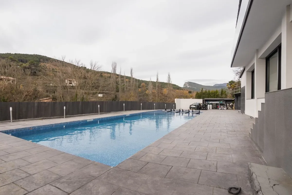 Exterior photo 10