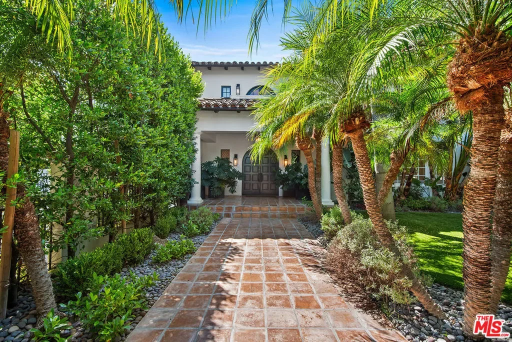 9928 Toluca Lake Avenue, Los Angeles, California, United States. - Photo 2