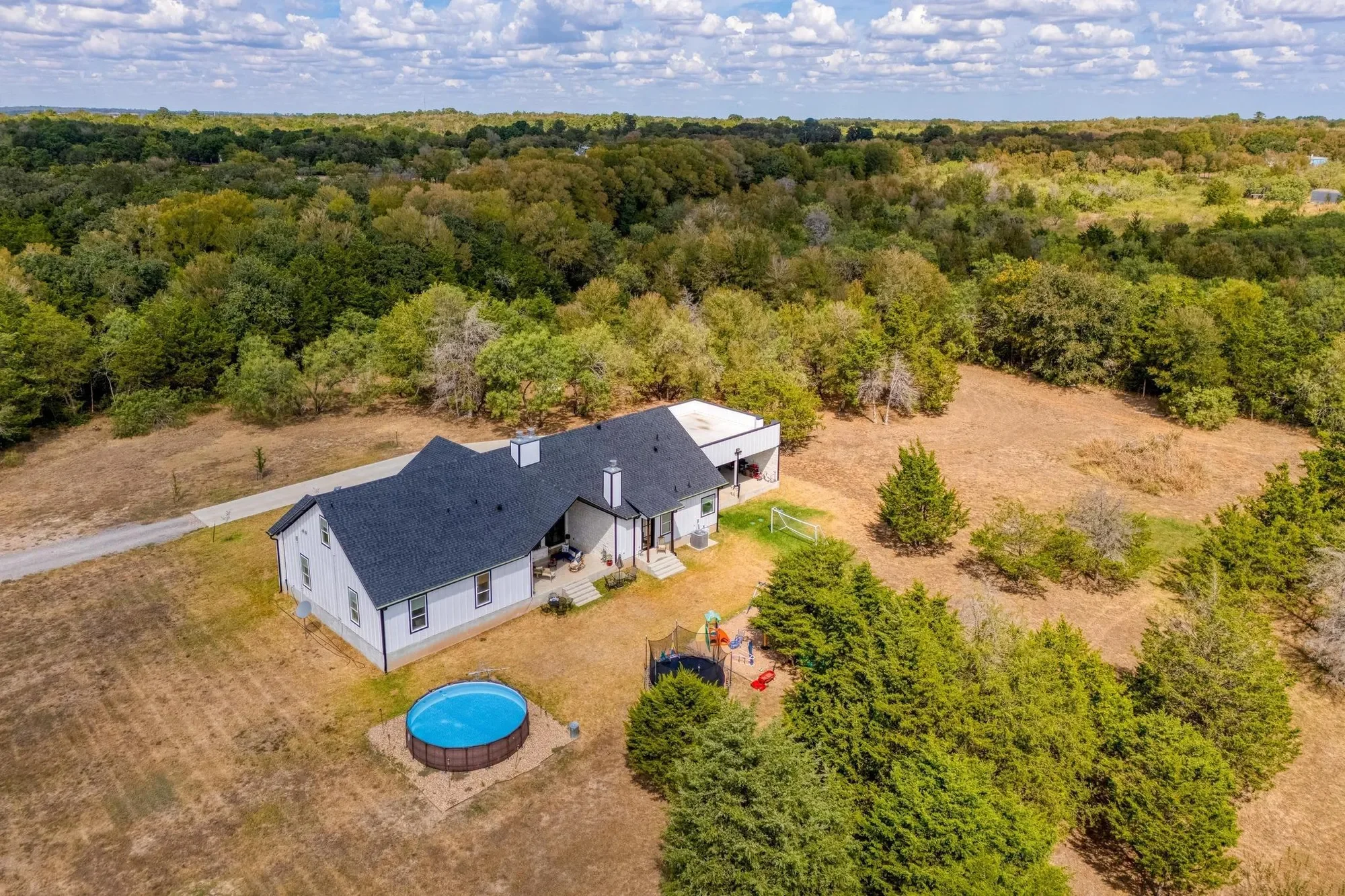 1901 E State Highway 21 B, Paige, Texas, United States. - Photo 35