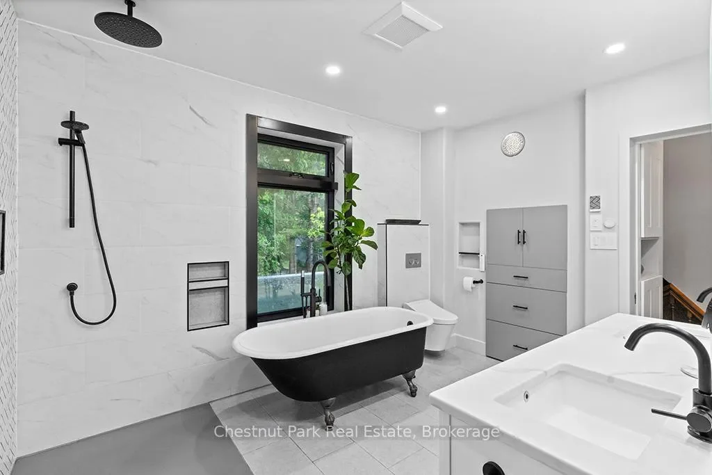 689 4th Avenue E, Owen Sound, Ontario, Canada. - Photo 23