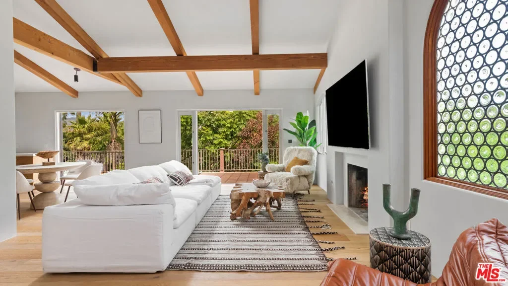 7046 Grasswood Avenue, Malibu, California, United States. - Photo 19