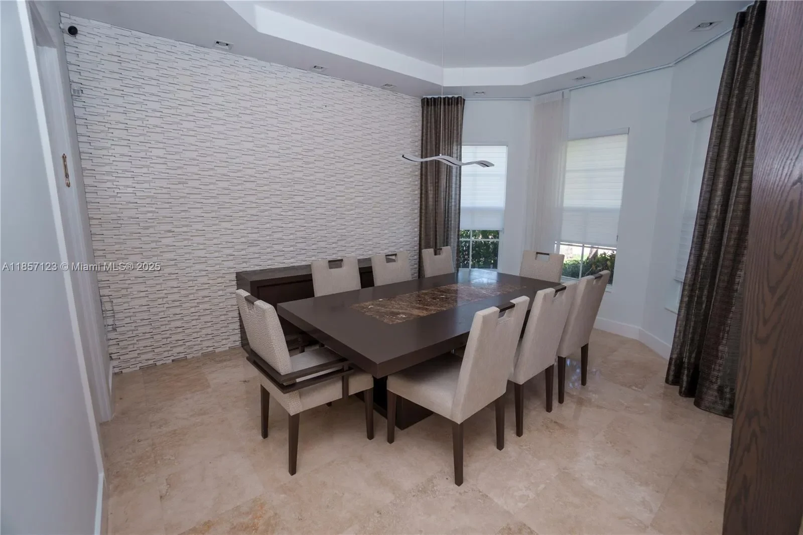 822 Meridian Ln, Hollywood, Florida, United States. - Photo 16