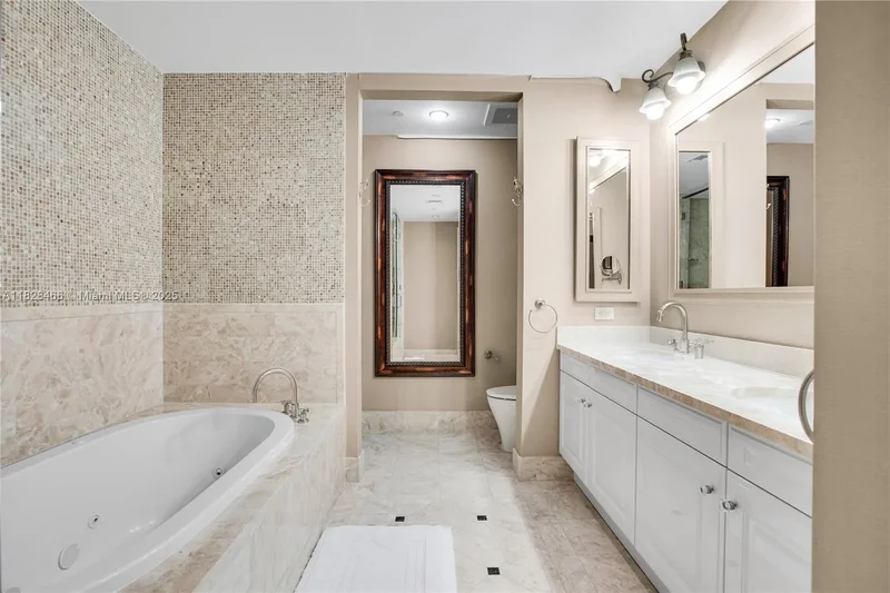 1425 Brickell Ave 44A-B, Miami, Florida, United States. - Photo 12