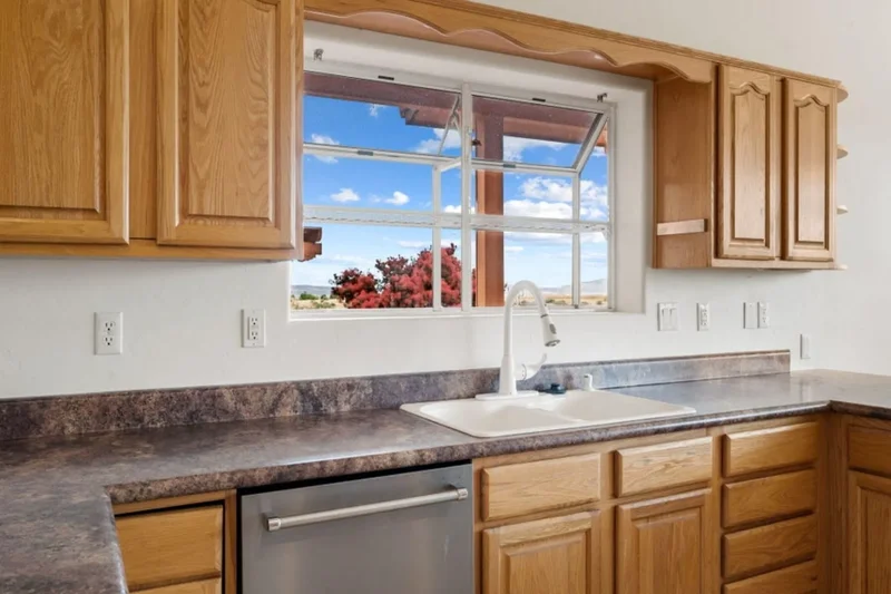 9724 E Superstition Drive , Prescott Valley, AZ 86314, Prescott Valley, Arizona, United States. - Photo 13