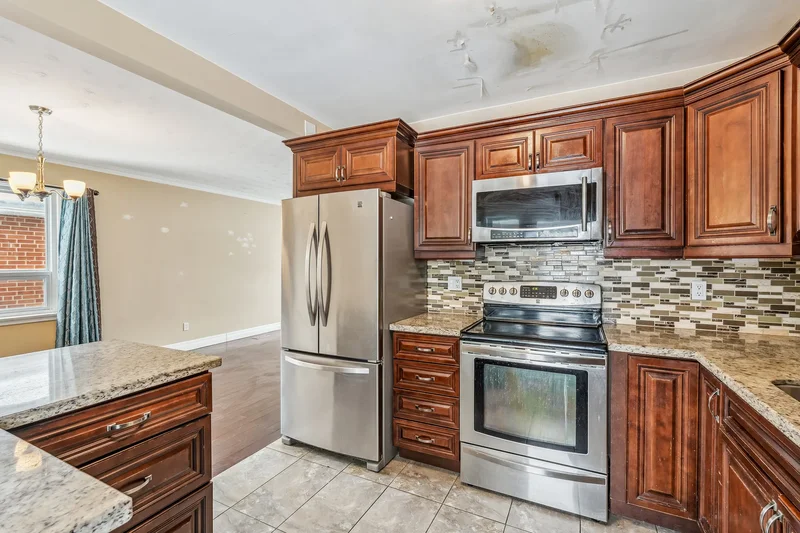 118 Queen St, Newmarket, ON L3Y 2E8, Newmarket, Ontario, Canada. - Photo 11