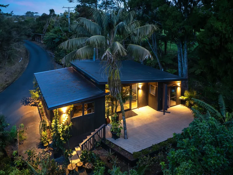 581 West Coast Road Oratia, Waitakere City, AUK, Auckland, Auckland, New Zealand. - Photo 10
