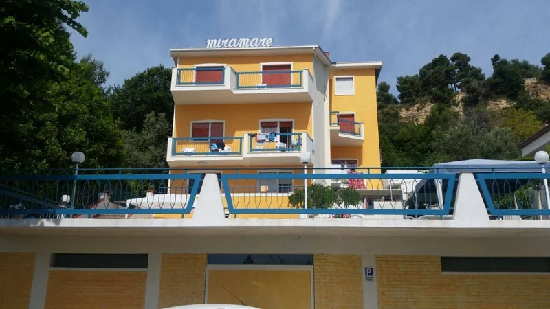 Hotel for sale in Grottammare