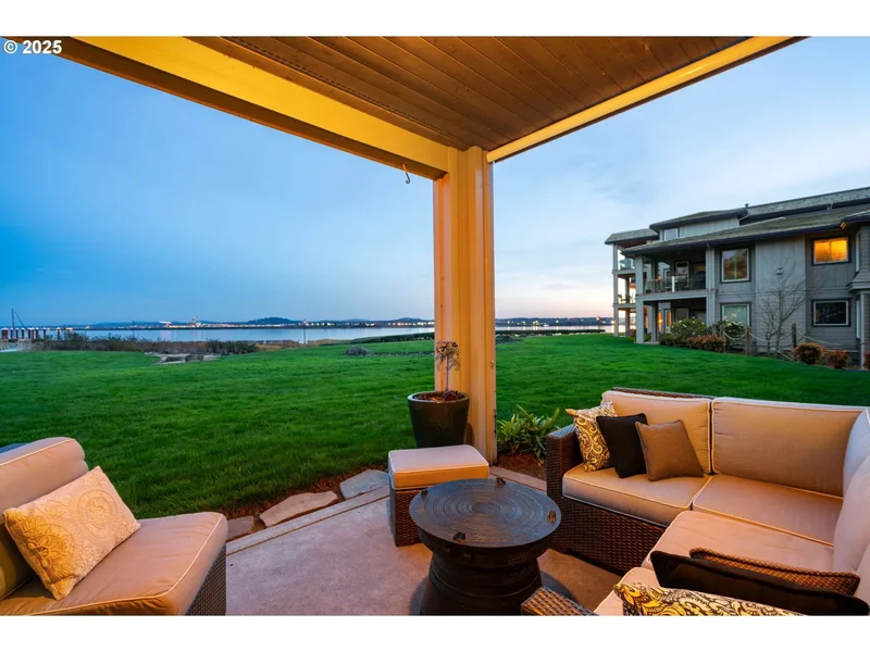 5421 SE SCENIC LN #101, Vancouver, WA 98661, Vancouver, Washington, United States. - Photo 30