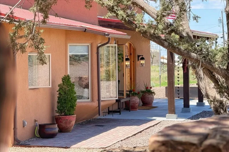 10 Los Tapias, Santa Fe, NM 87508, Santa Fe, New Mexico, United States. - Photo 51