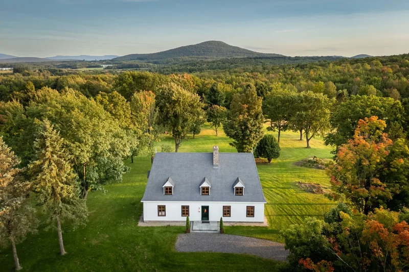 975 Boul. de Bromont, Bromont, Quebec, Canada. - Photo 65