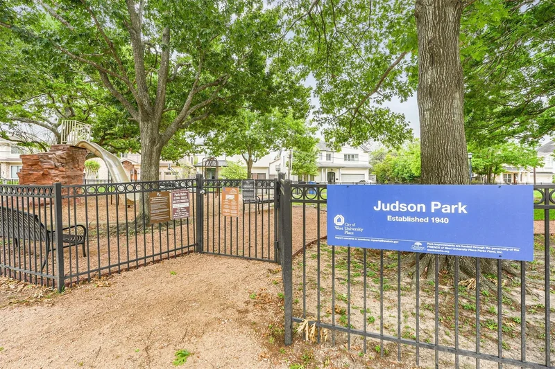 4260 Dartmouth Avenue, Houston, Texas, United States. - Photo 3
