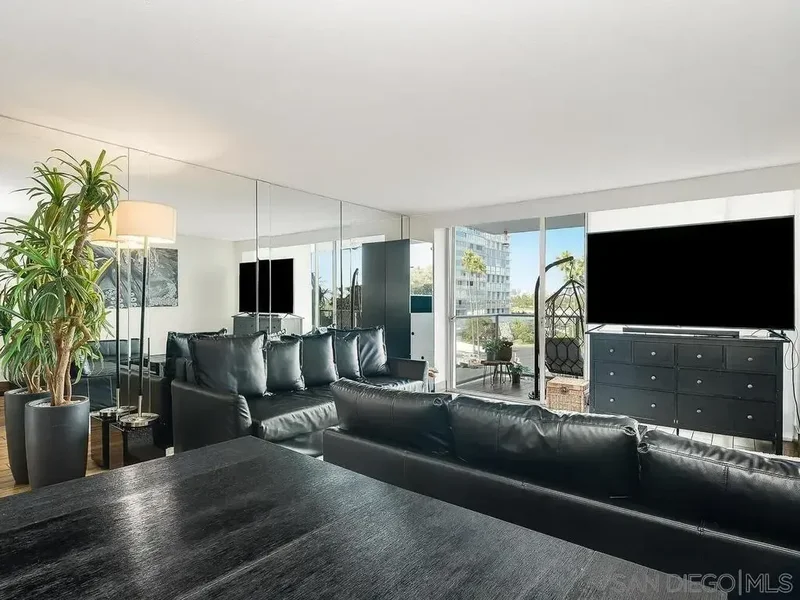 1830 Avenida Del Mundo Unit# 403, Coronado, CA 92118, Coronado, California, United States. - Photo 8