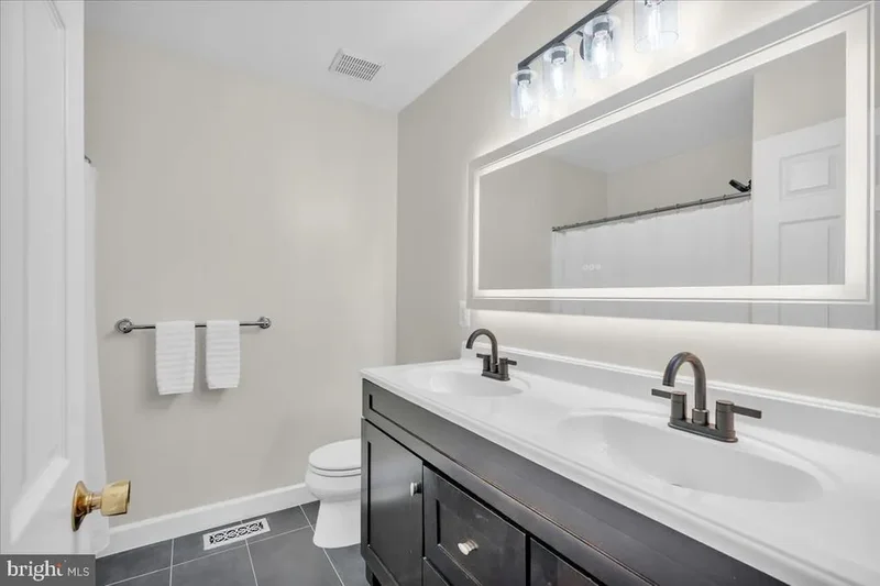 126 DEERFIELD AVE AVENUE, MARLTON, NJ 08053, Evesham Township, New Jersey, United States. - Photo 24