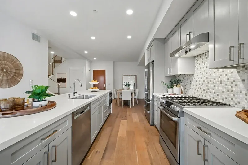 400 El Camino Real, Belmont, California, United States. - Photo 6