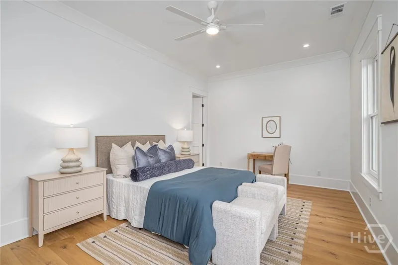 306 W 38th Street, Savannah, Georgia, United States. - Photo 23