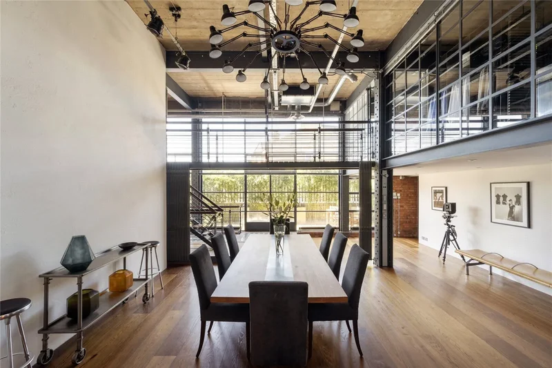 Flat Apartment, Chiswick Green Studios, London