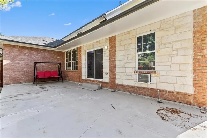 7423 Bradford Pear Drive, Irving, Texas, United States. - Photo 37