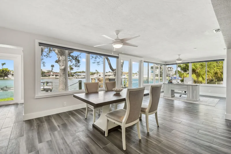 1514 Sea Gull Drive S, St Petersburg, FL 33707, St. Petersburg, Florida, United States. - Photo 28