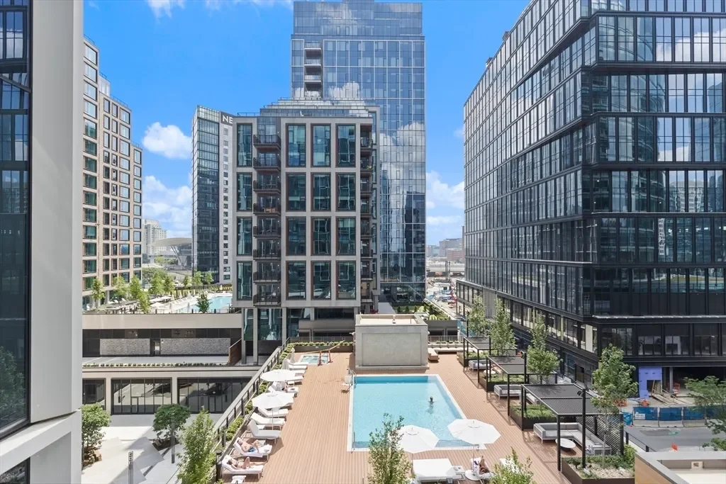 135 Seaport, Boston, Massachusetts, United States. - Photo 20