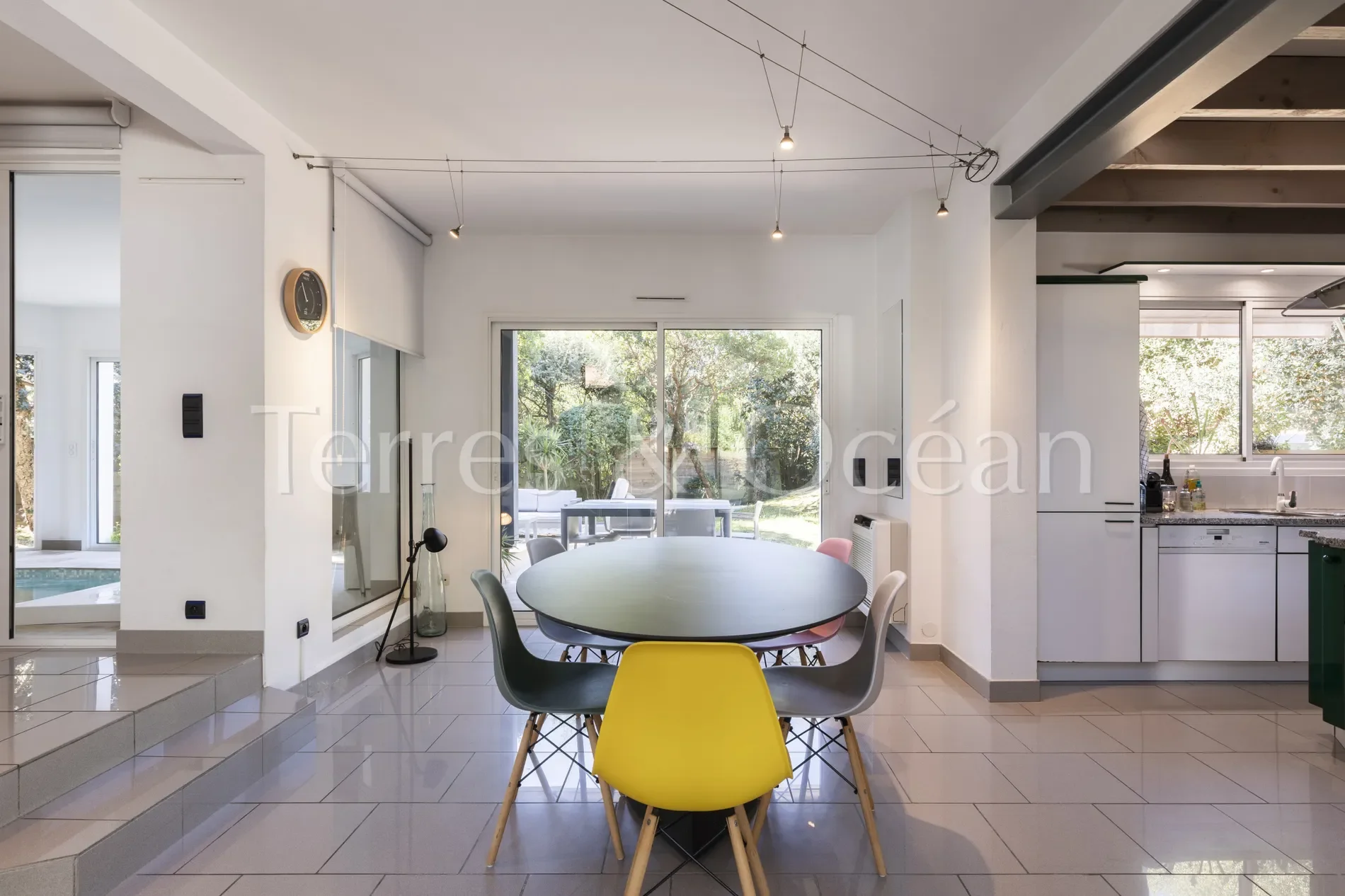 Gallery photo 6